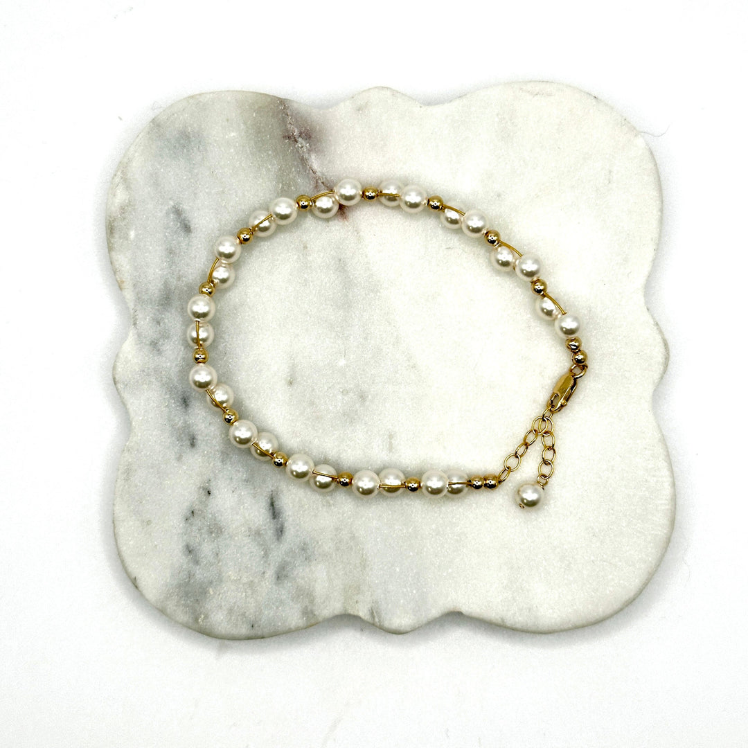 Bracelet Swoon - Golden Pearl Bracelet The forEVER Jewelry